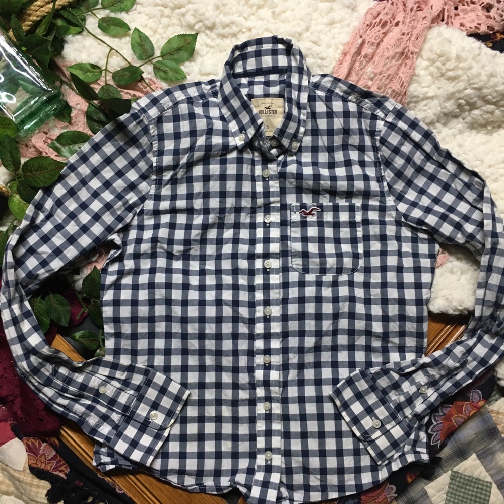 Hollister Long Sleeve Shirt